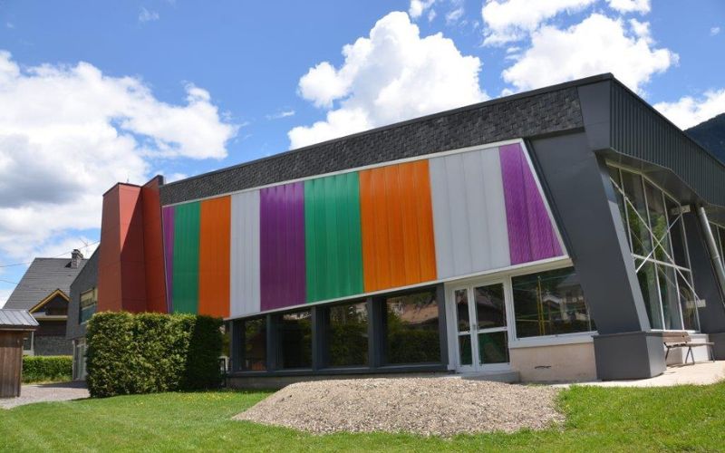 Bardage d'une piscine en AkyVer® Paneltherm