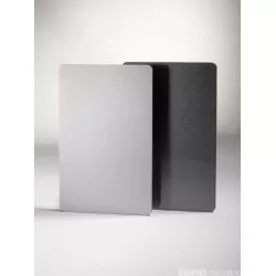 DIBOND® métal aux coloris gris et blanc