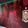 Vestiaire à Krasnodar, décoré par un panneau en polystyrène représentant l'équipe nationale d'Espagne