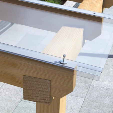 Fixation des plaques en polycarbonate Marlon R Glaze® sur un support bois