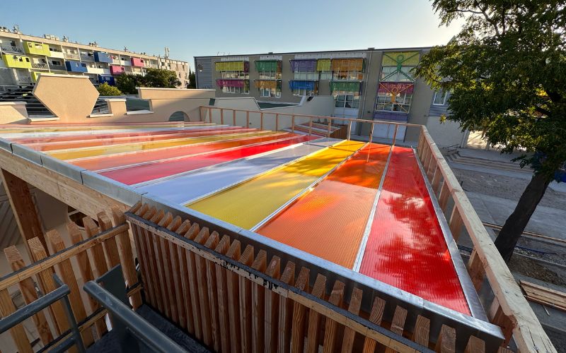 Toiture multicolore en polycarbonate connectable AkyVer® Connect