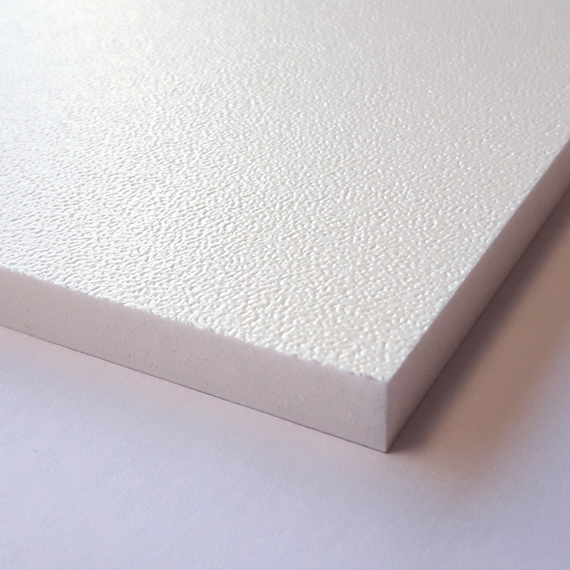 Zoom du produit en polypropylène expansé Foamlite® de couleur blanche et avec un aspect de surface grainé UV.