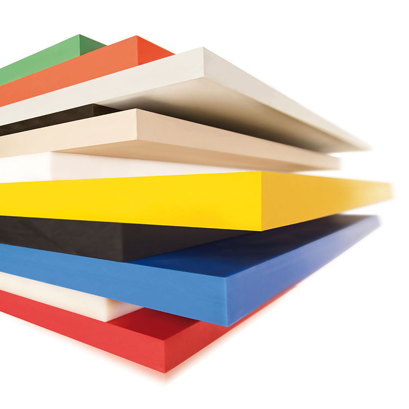 Plaques empilées de polyéthylène haute densité PEHD en couleur vert, orange, beige, blanc, jaune, noir, rouge, bleu